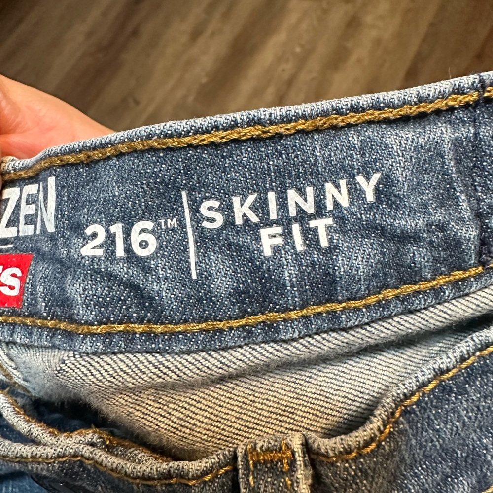 Levi’s Denizen Skinny Fit Jeans (Size 16) - Picture 8 of 11